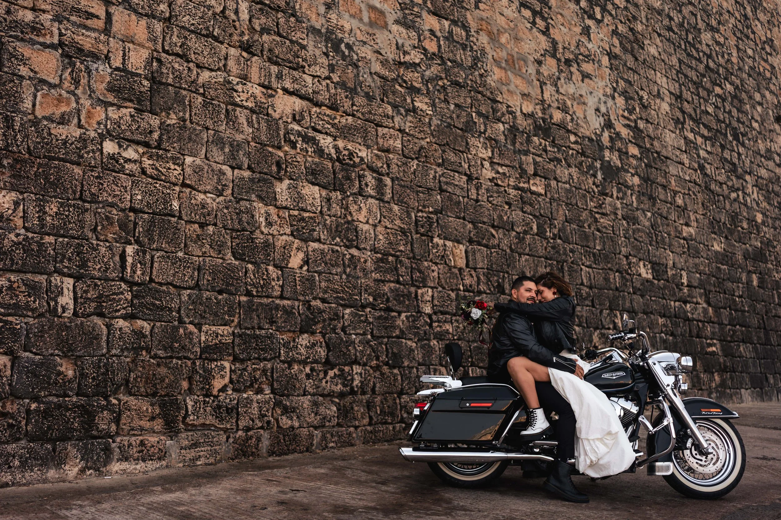 Ariana &amp; Guillermo’s Cinematic Elopement in Valletta and Mdina