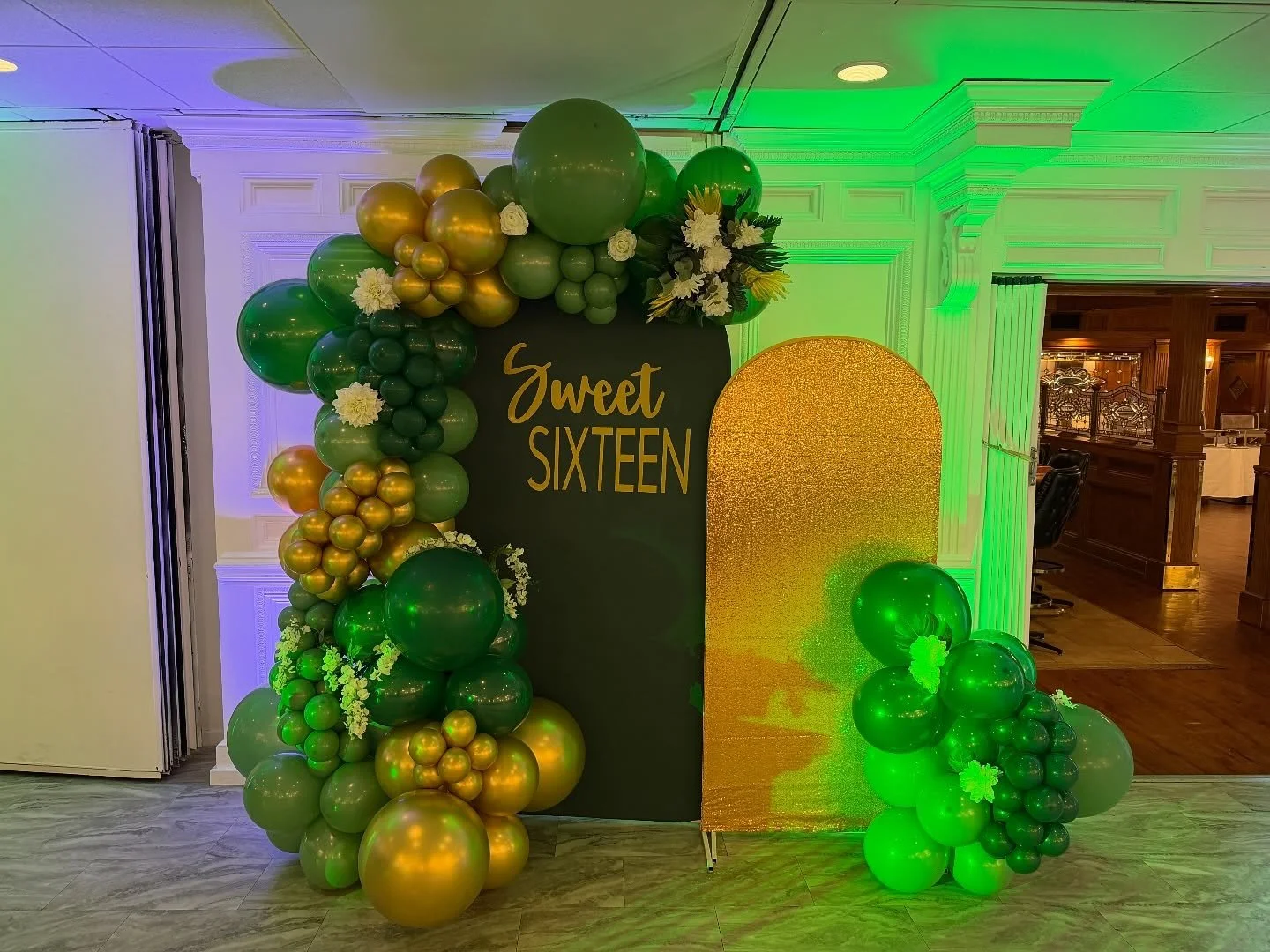 ✨Lilly’s Sweet 16 was one for the books! 🎉 From start to finish, the energy was off the charts — and we brought the full experience to match! 💜
🎧 DJ & MC keeping the dance floor packed
📸 Photobooth capturing all the memories
💡 E