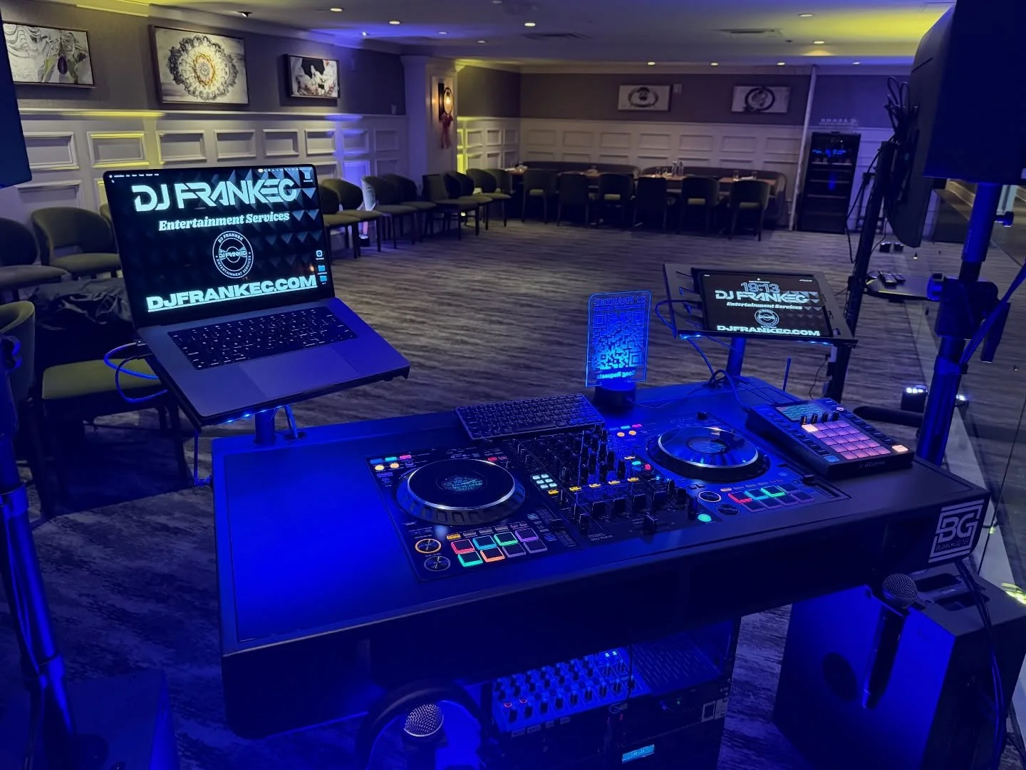 Rang in 2026 with a private event party that featured DJ/MC, Photobooth, custom room up lighting. 

Wishing everyone a healthy, safe &amp; prosperous new year in 2026. 

Book your next celebration with DJ FrankEC Entertainment Services 

Custom tailo