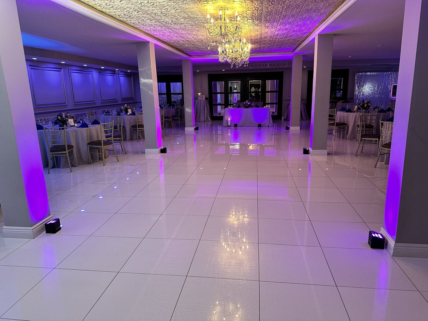 Room+Uplighting.jpeg