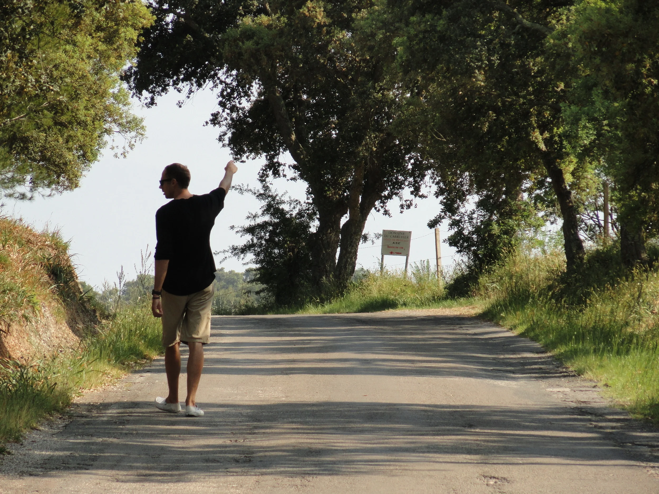 4 Reasons to Walk While Traveling