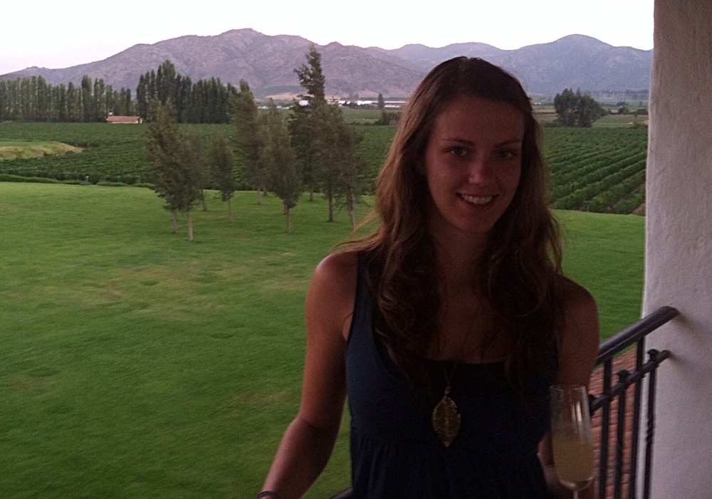 Kate Laramie, the latest Vino Vagabond, in Chile's wine region!
