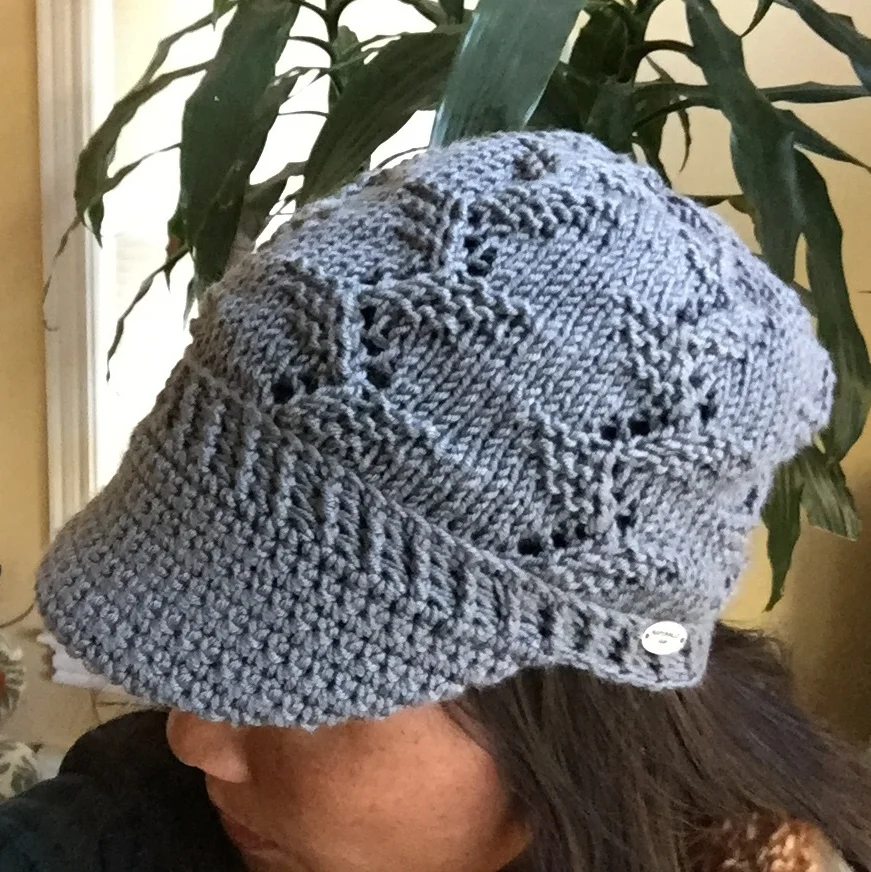 Climbing Vines hat with bill