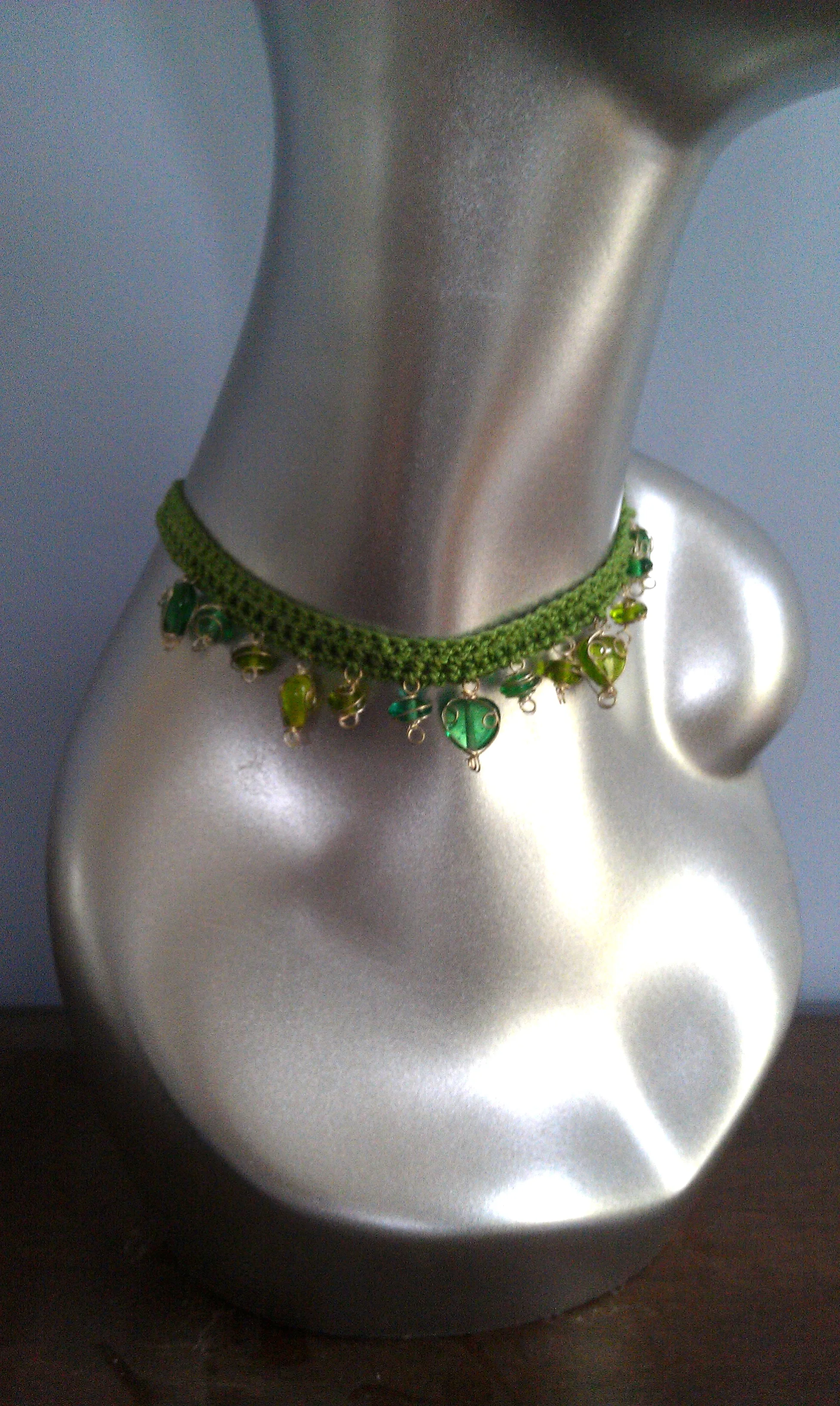 Necklace with dangling beads