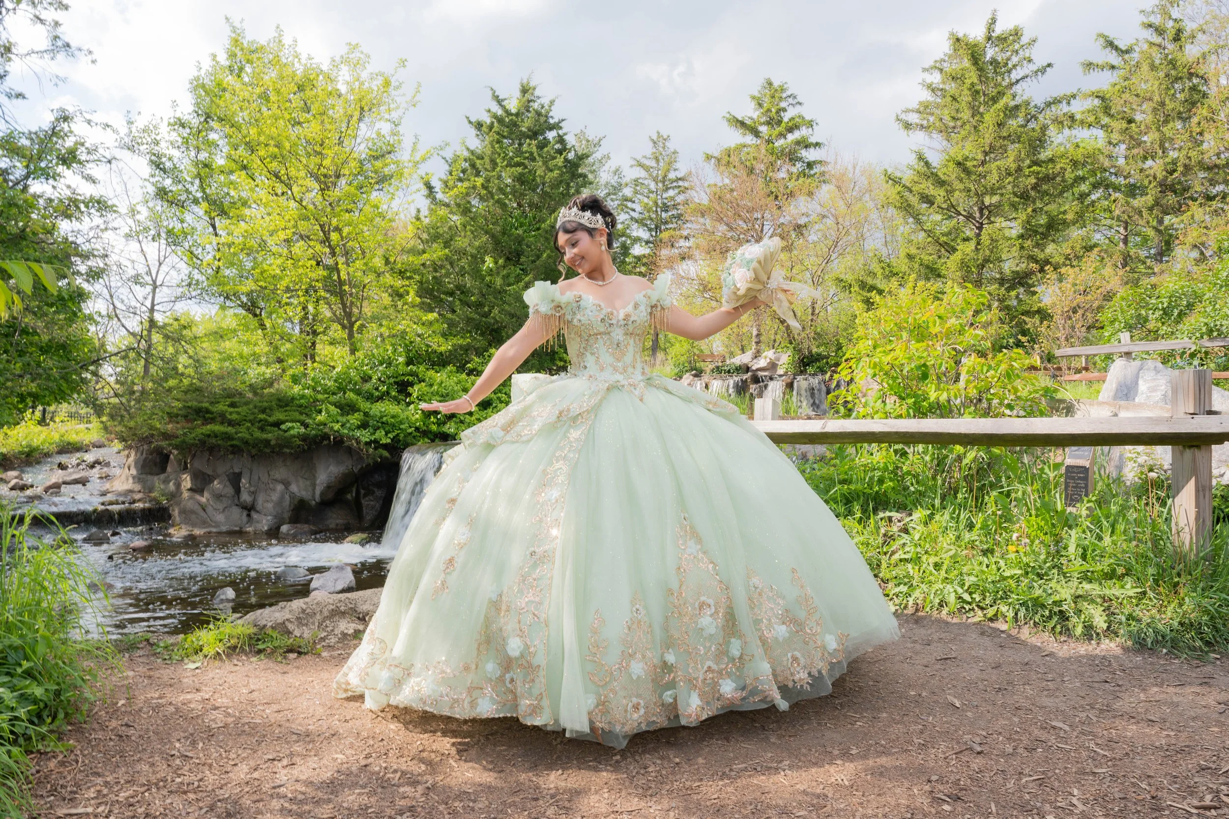 Best quinceañera photographer in Chicago