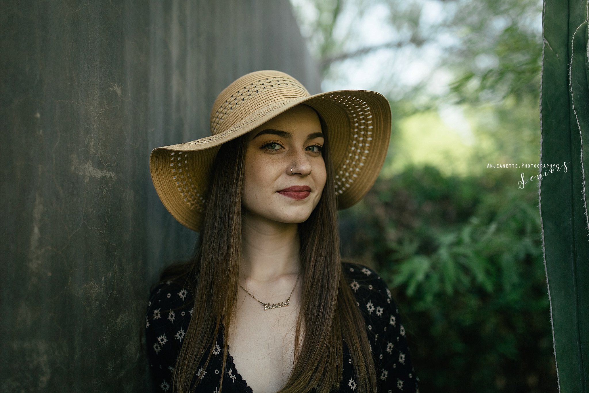 scottsdale high school portraits, families, & Headshot photographer Anjeanette Photography Phx Arizona desert botanical garden DBGPHX Places to take senior pictures Peoria Az