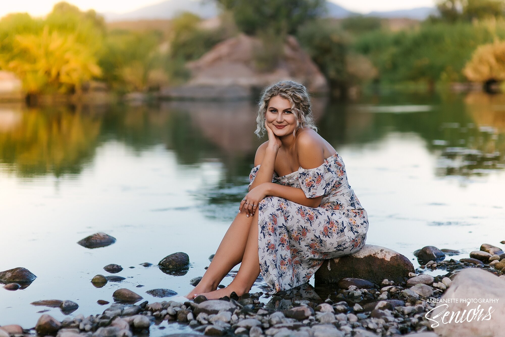 best places to take Senior Pictures near me Phoenix Az Anjeanette Photography unique fun Graduation portraits 