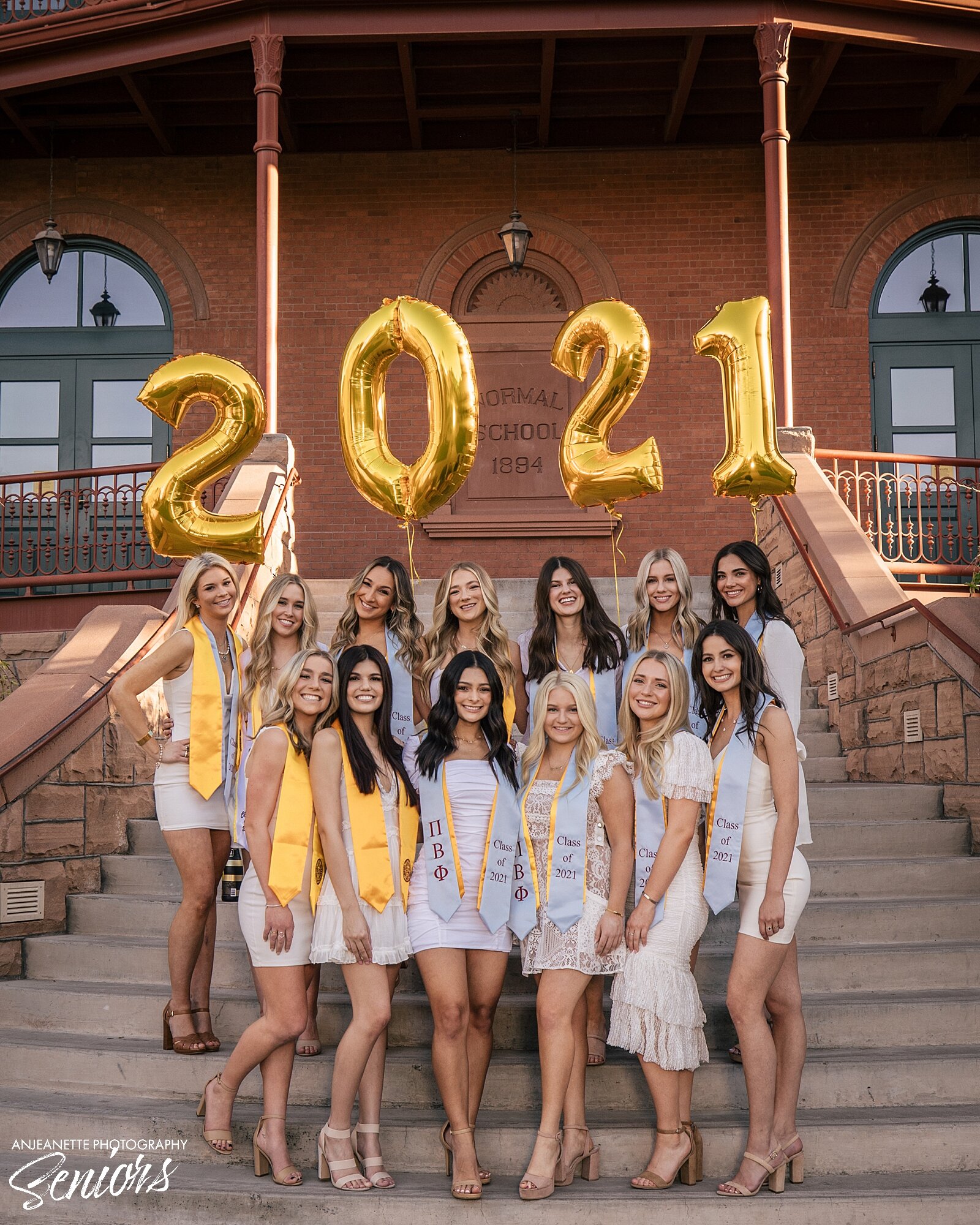 best ASU senior picture Places near me Old Main Phoenix Arizona State University campus to take senior pictures Anjeanette Photography Graduation Picture High School Senior Portraits Peoria 