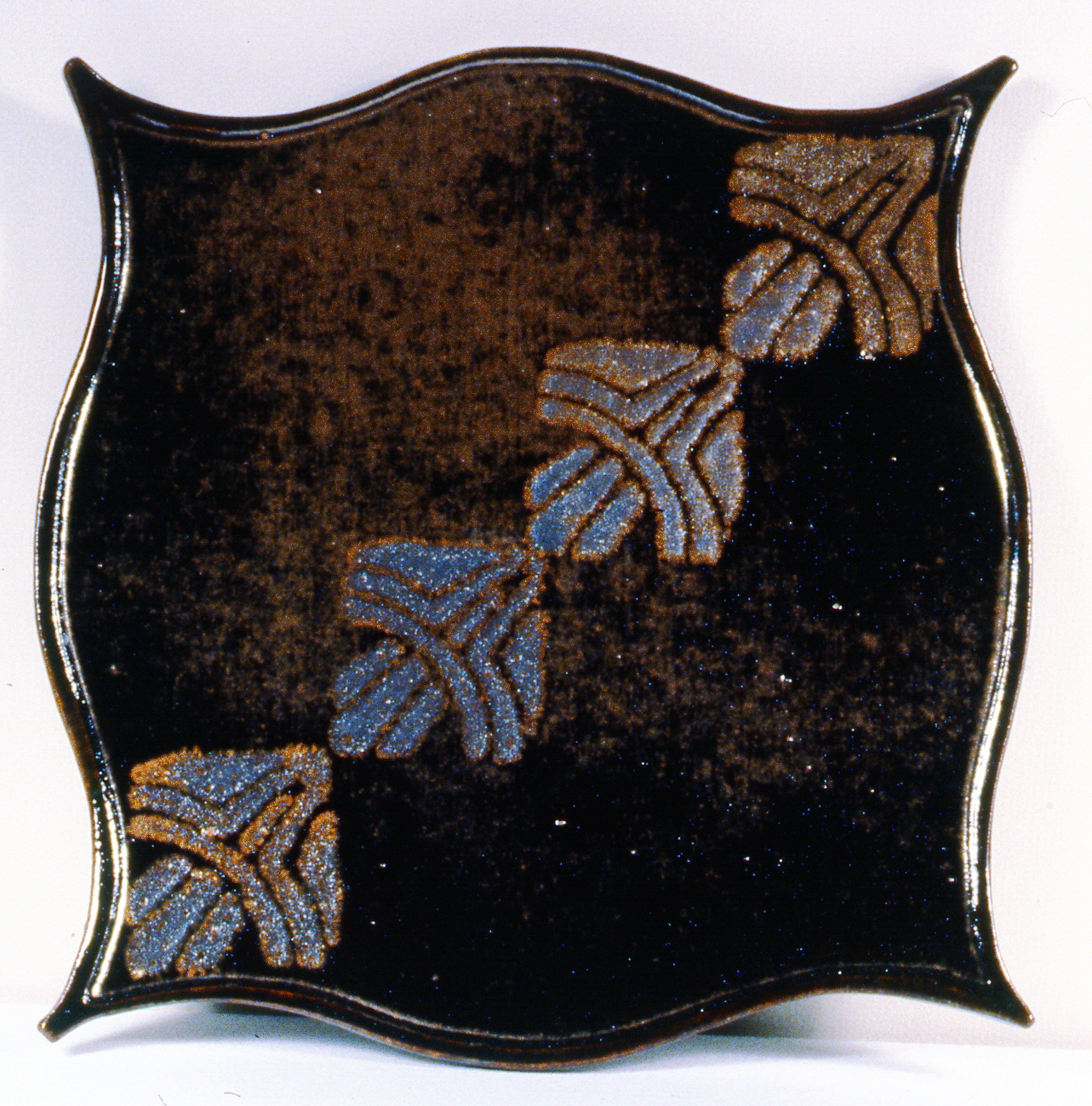 Plate , Anonymous Canadian 20th Century Artist, 1986.06.01
