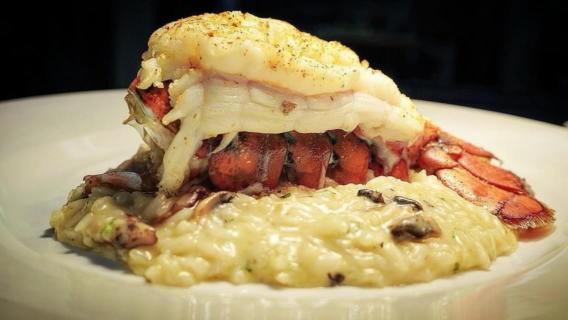 Ciao Orlando ✨#fridayvibes 

Dive into elegance with our Lobster Tail Risotto at BiCE Ristorante, Portofino Bay! 🦞 #lobsterlover #universalresort 

Experience the richness of perfectly cooked lobster tail, combined with creamy risotto, a dish that e