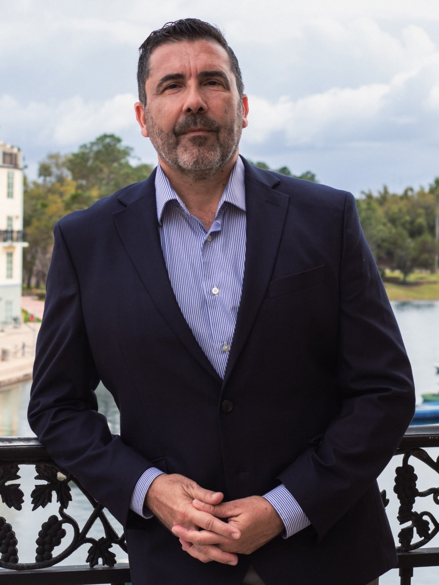 The face of true hospitality✨

At BiCE Ristorante, every detail begins with people, and at the heart of it all is our General Manager Emidio 

With his natural charm, effortless elegance, and genuine smile, he welcomes each guest as if into his own h