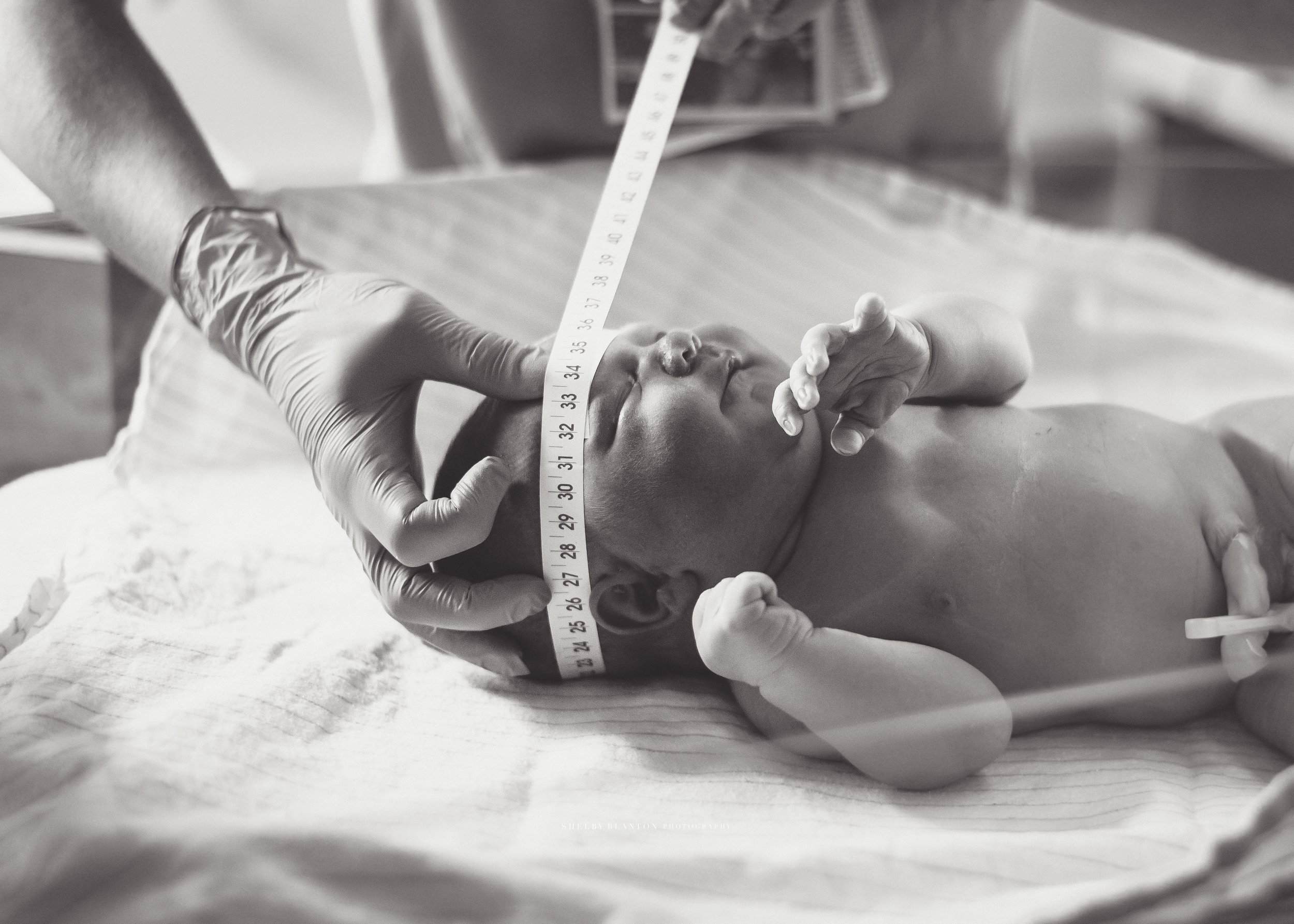 Birth Photography | Newborn getting measured after birth | Salem, Oregon Birth Photographer