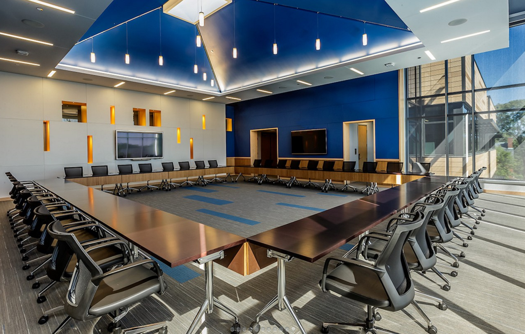 npu_sclb_board_room.png