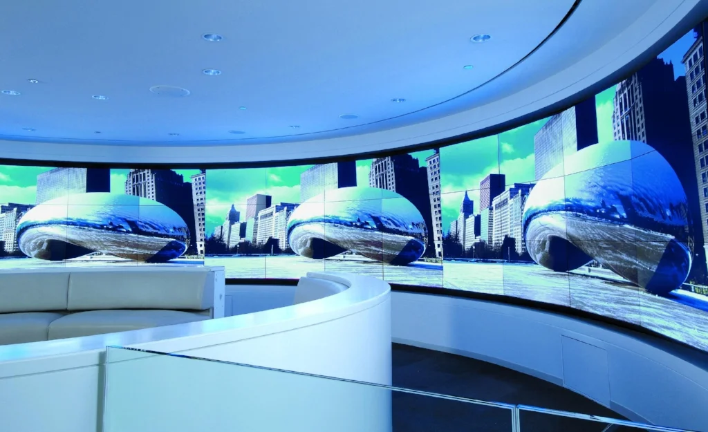 Curved Video Wall Hotel Chicago