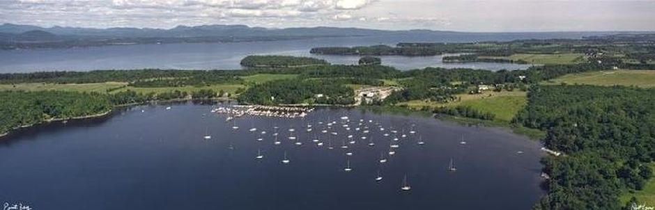 Thompson's-point-point-bay-marina.jpg