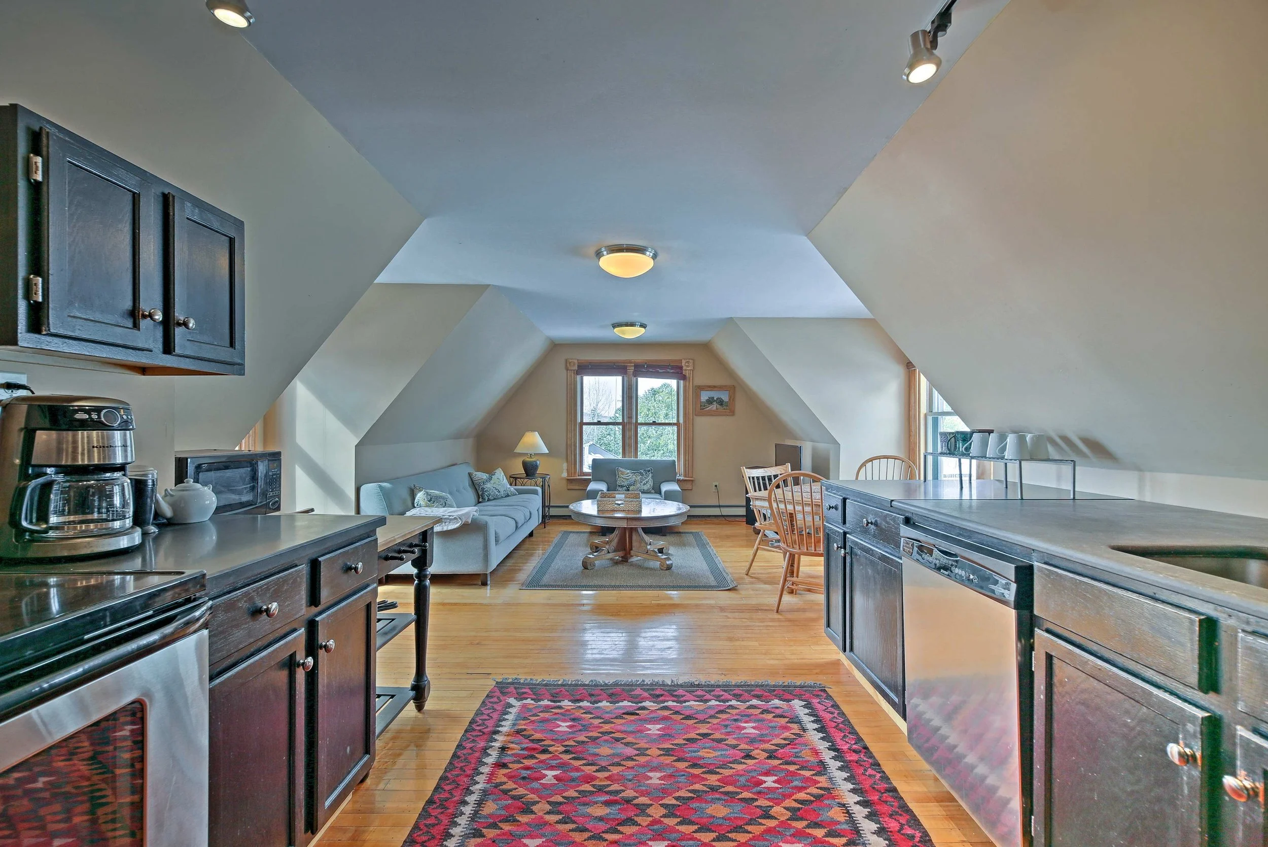 Right Wing - Spacious private living room