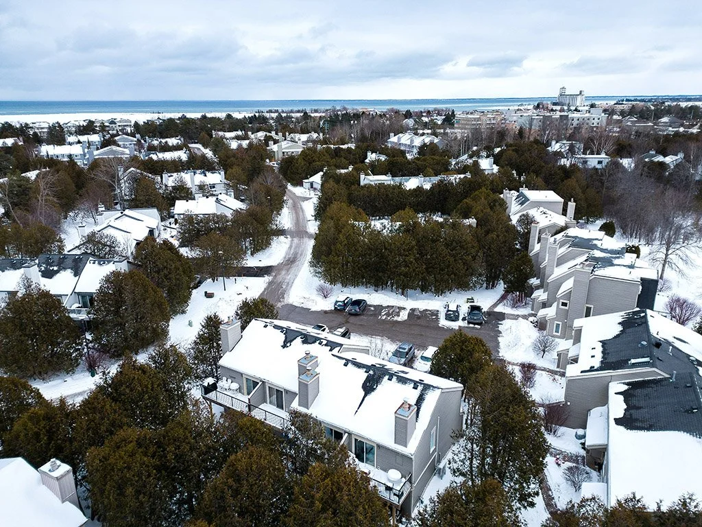 479 Oxbow Cr MLS and Web 004.jpg