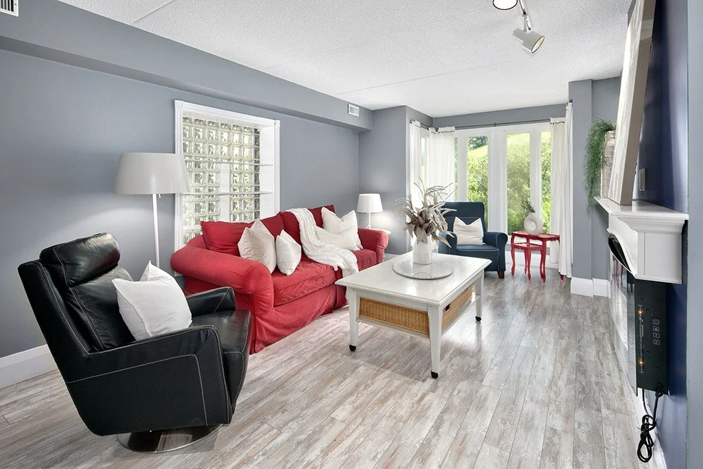 Chateau Ridge Unit 121 MLS and Web 012.jpg