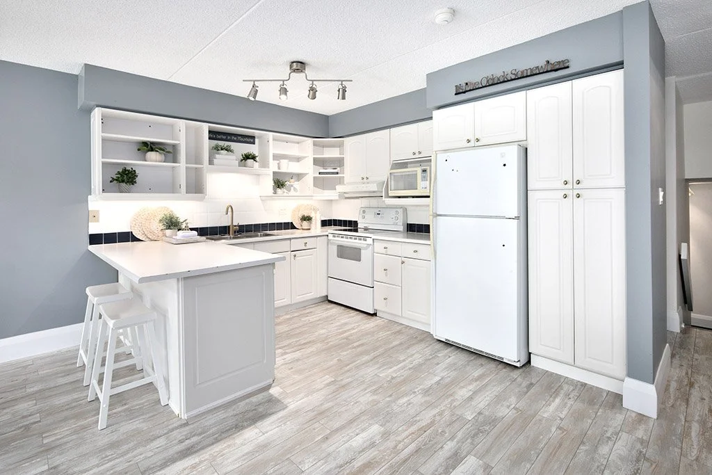 Chateau Ridge Unit 121 MLS and Web 017.jpg