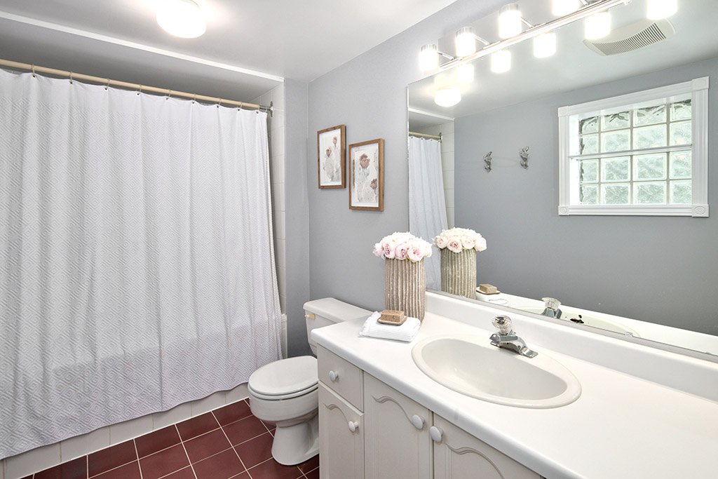 Chateau Ridge Unit 121 MLS and Web 033.jpg