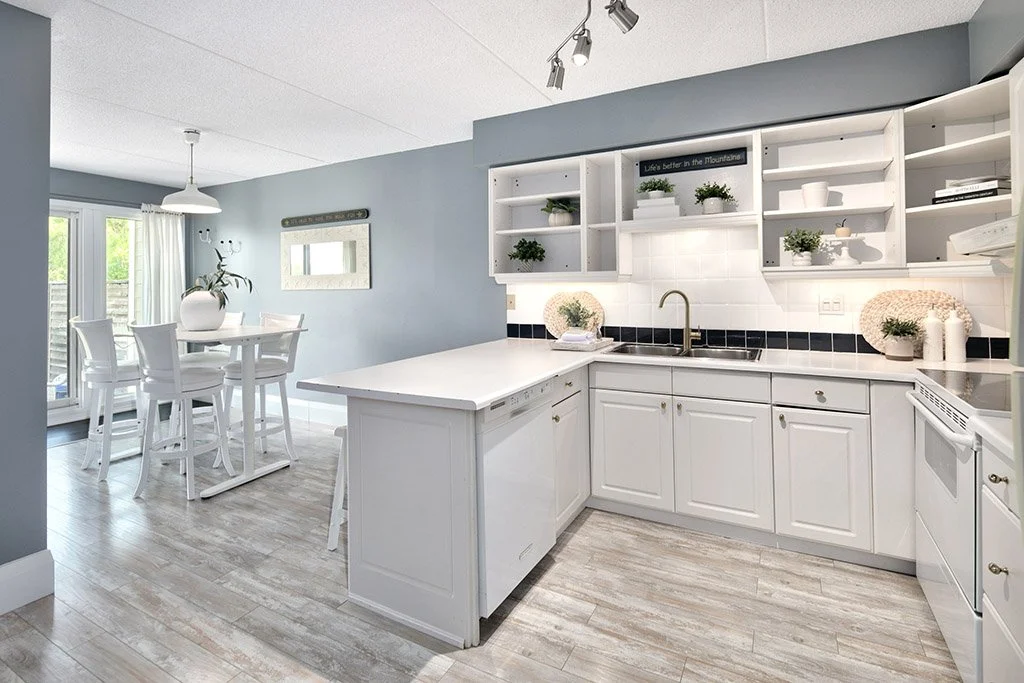 Chateau Ridge Unit 121 MLS and Web 019.jpg