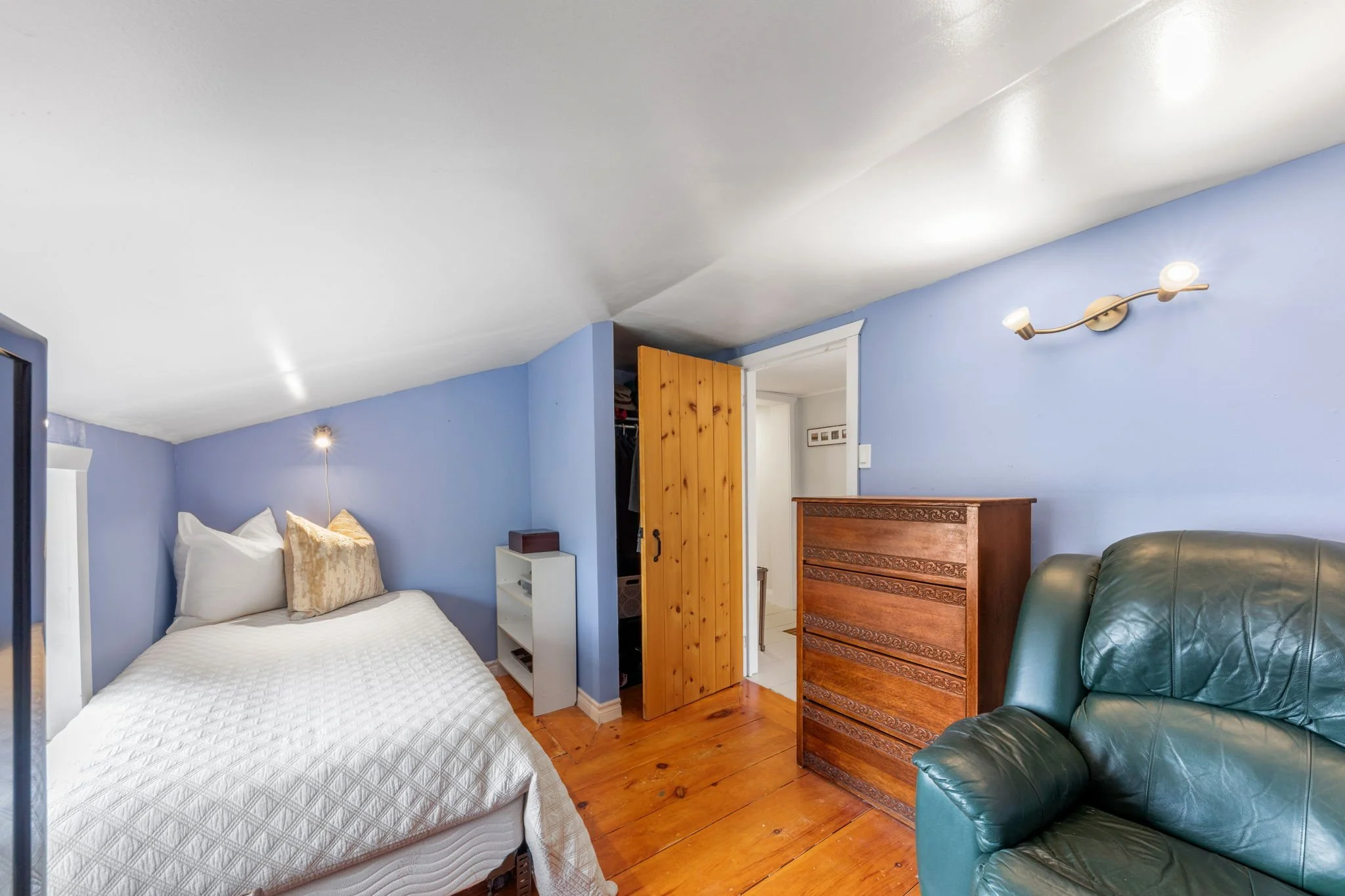 18-web-or-mls-415877 10 line-18.jpg