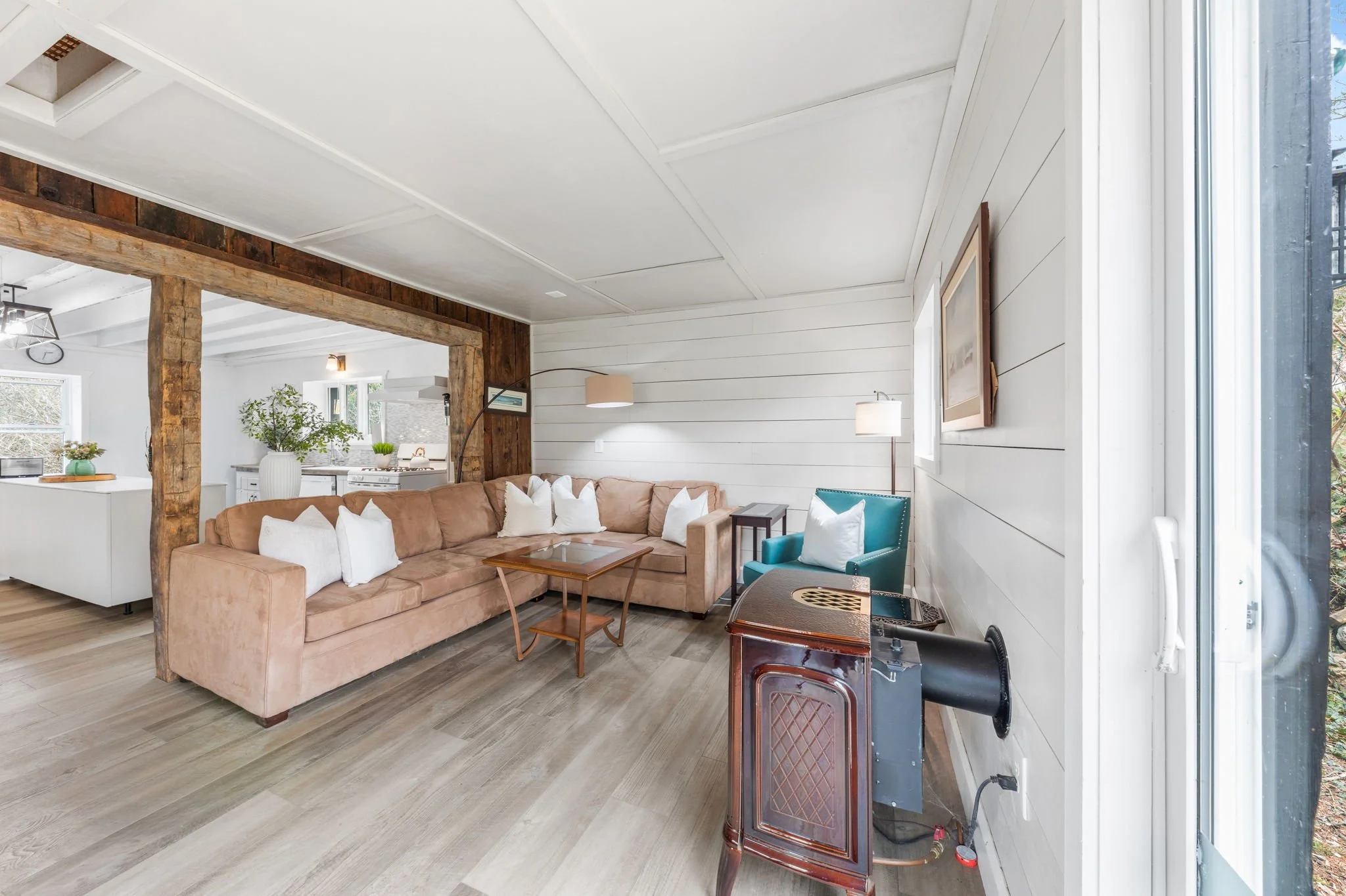 10-web-or-mls-415877 10 line-10.jpg