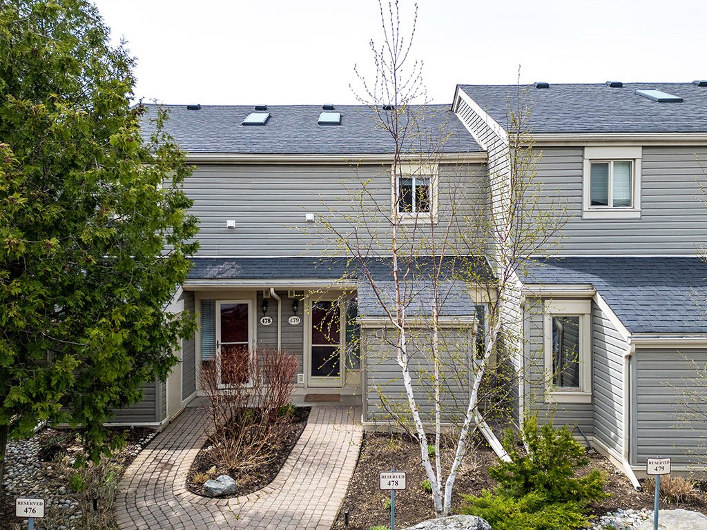 479 Oxbow Crescent Summer MLS and Web 06.jpg