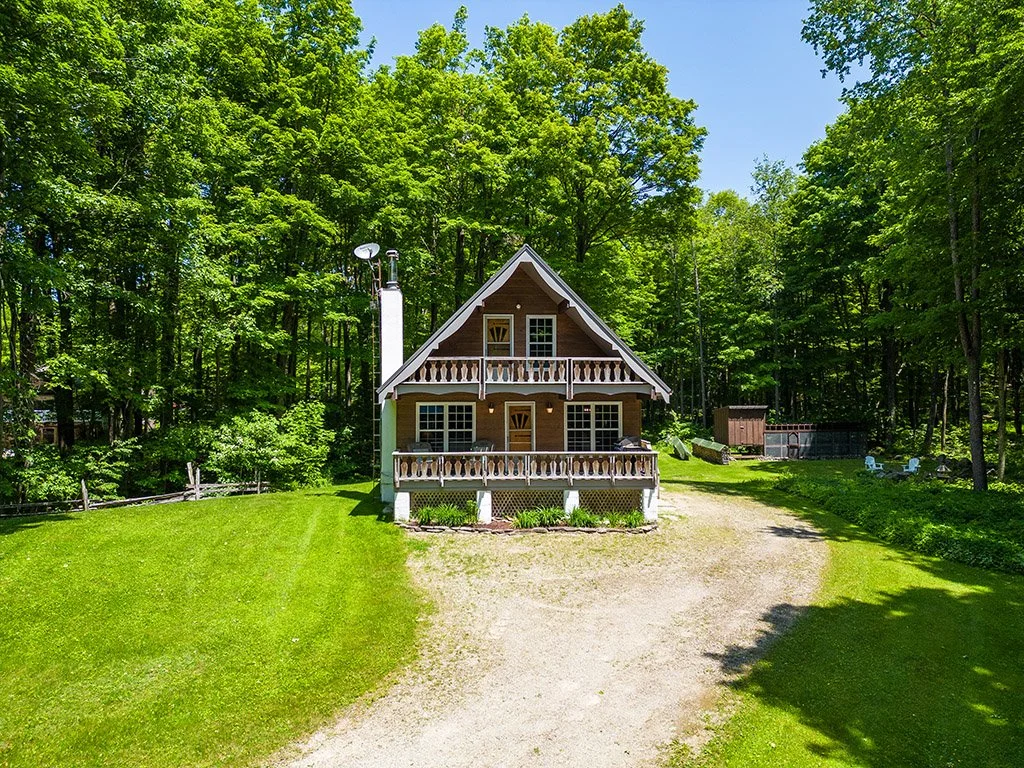 495115 Grey Road 2 MLS and Web 008.jpg