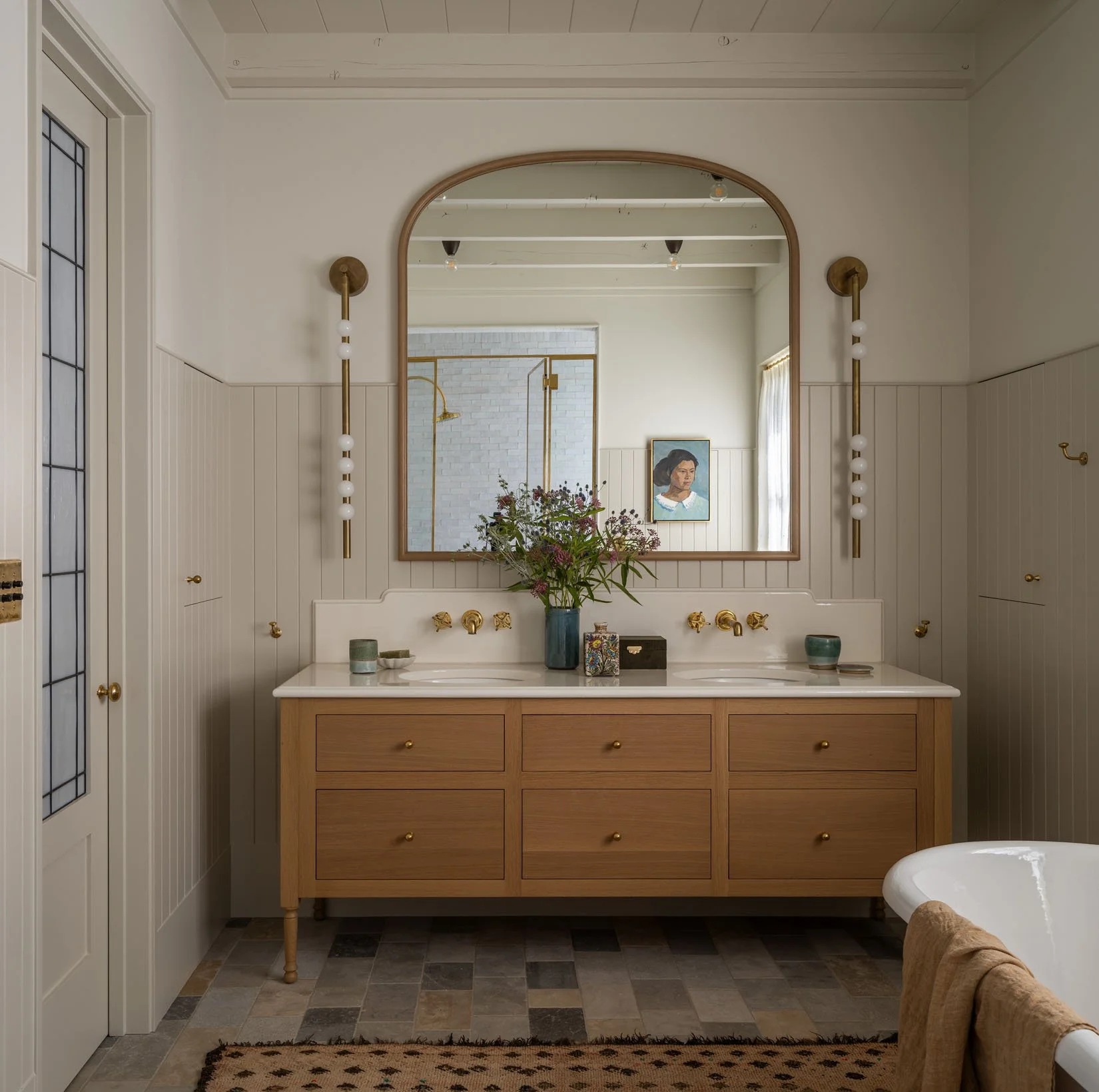 31_main bedroom jhid-foresthouse-732x.jpg