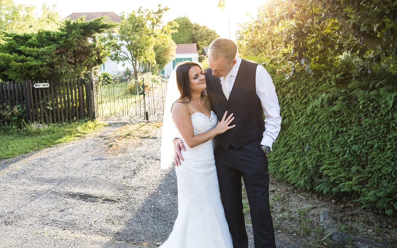 Curradine Barns Wedding Photographer Helen Howard 089 (Sheet 89).jpg