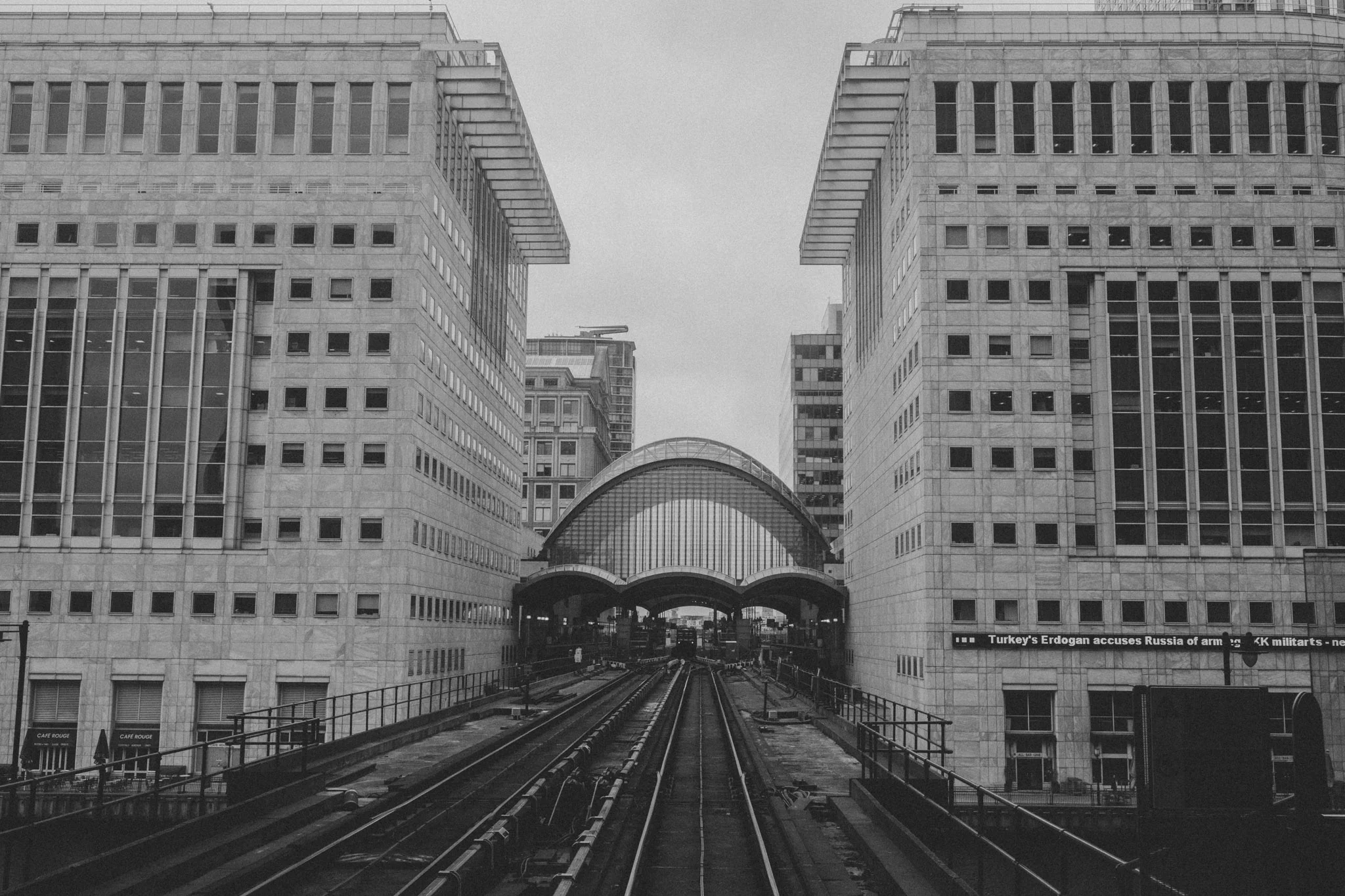050 LONDON.JPG