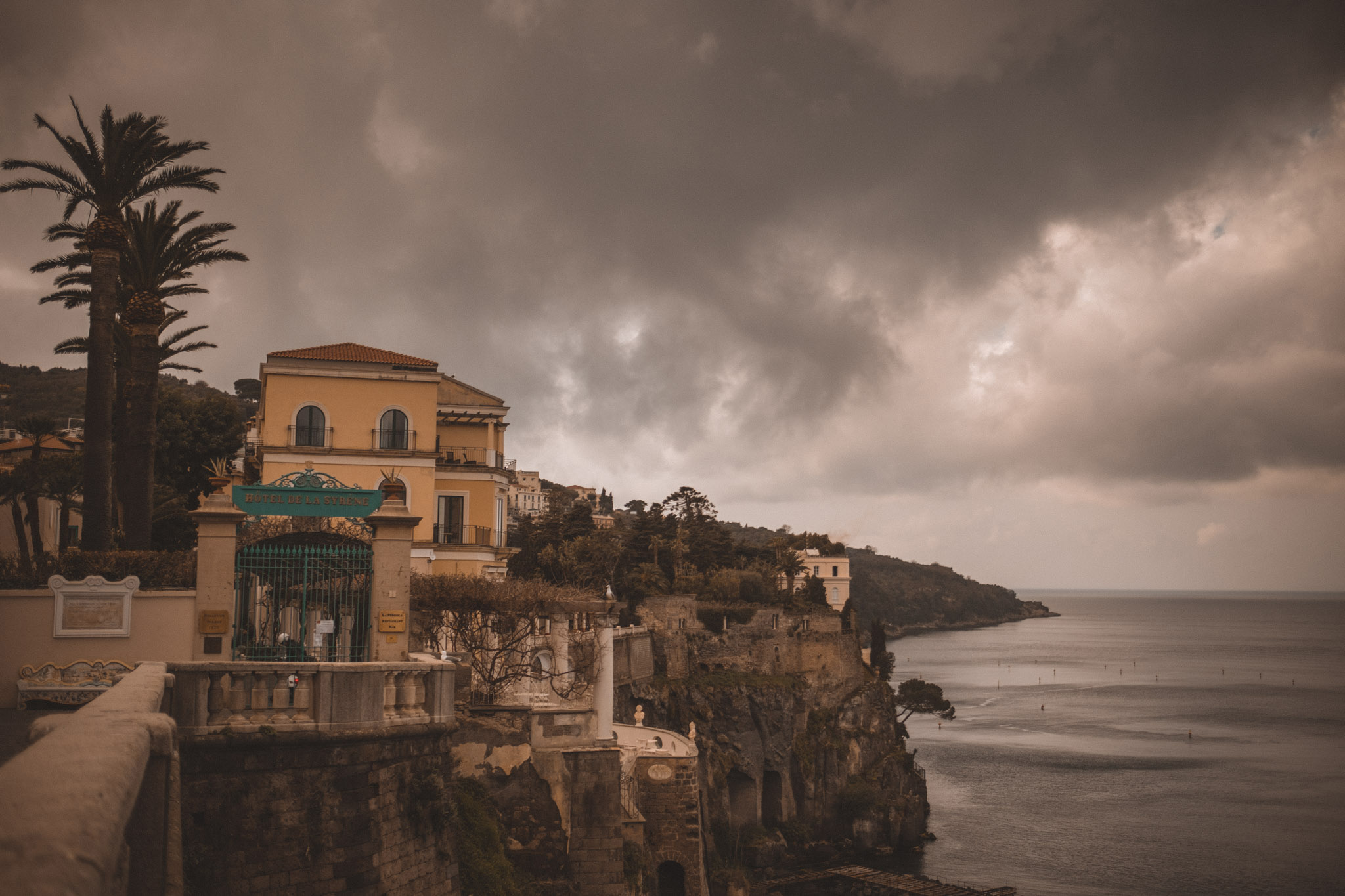 157-wedding-photographer-in-torre-del-greco.jpg