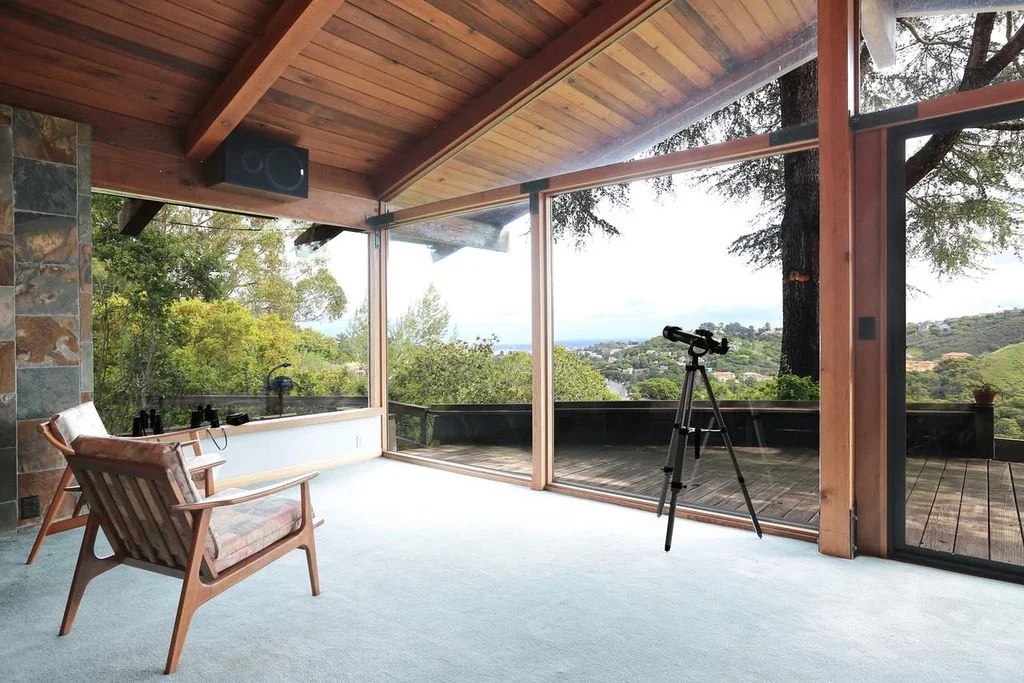 Previous Listing