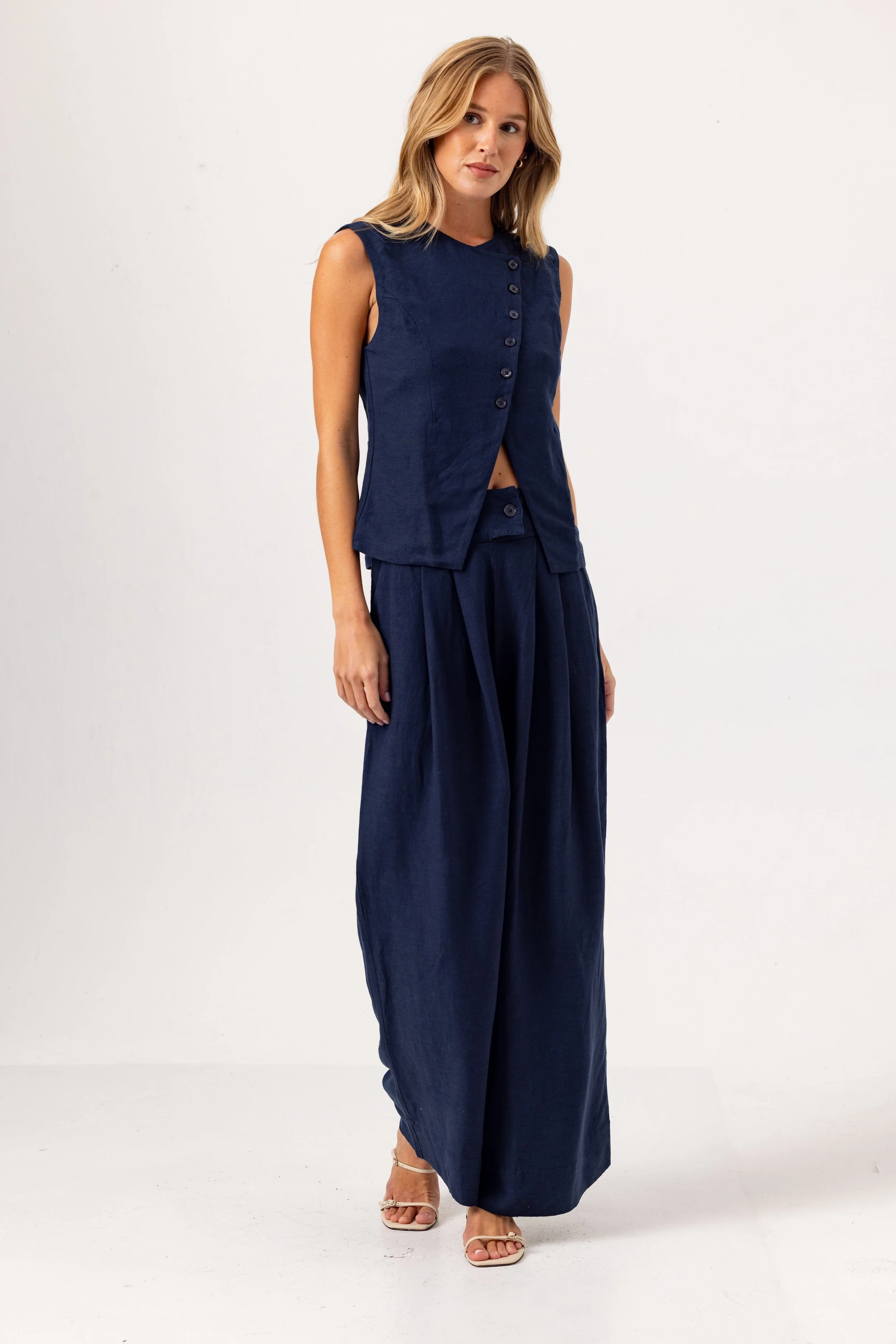 Rayon-Linen-Silken-Vest-Navy1_1cb779f9-268f-4971-81bb-07d0d7dec7ee.jpg