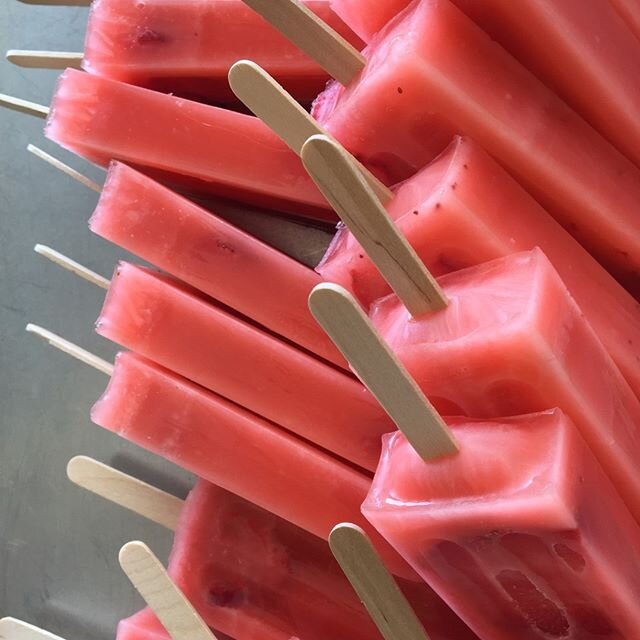 Happy Valentines Day to everybody!⁠
⁠
www.thesugarmagnolia.com⁠
⁠
#valentinesday⁠
#pink #Popsicles #FoodTruck #popsiclecart #Fairfax #Marin #MarinCounty #Organic ⁠
#EatLocal #smallbusiness #Catering #wedding⁠
⁠