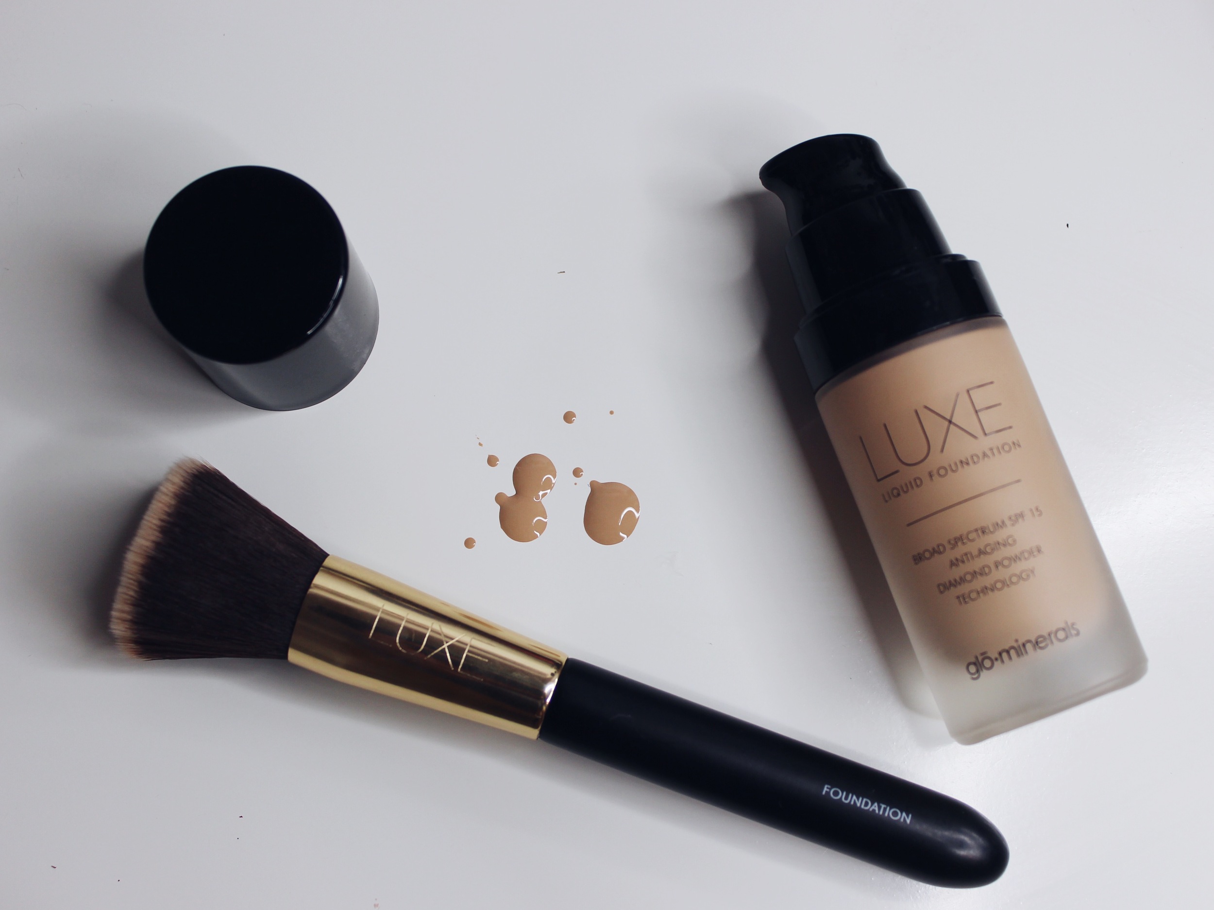 Makeup Luxe Liquid Foundation — Love Jomy