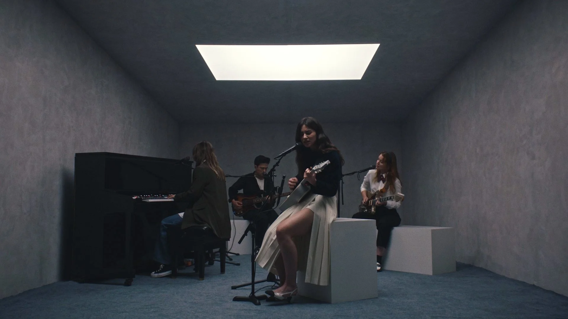 Gracie Abrams 'Where do we go now?" (Live)