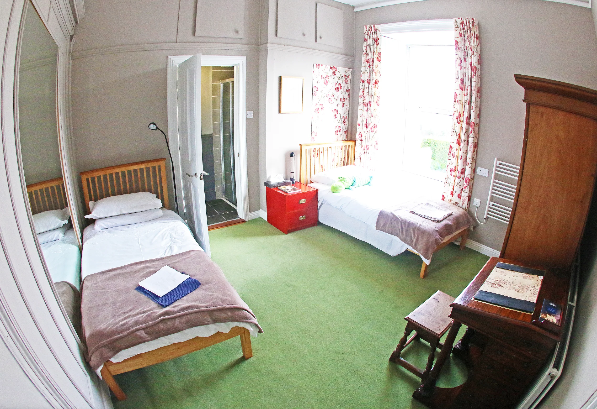 room 2.jpg