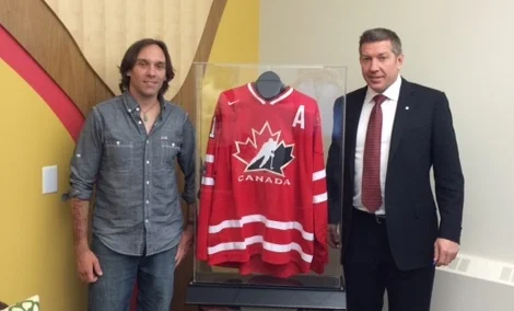  Chris Gavagan and Sheldon Kennedy at the Sheldon Kennedy Child Advocacy Centre.&nbsp; 