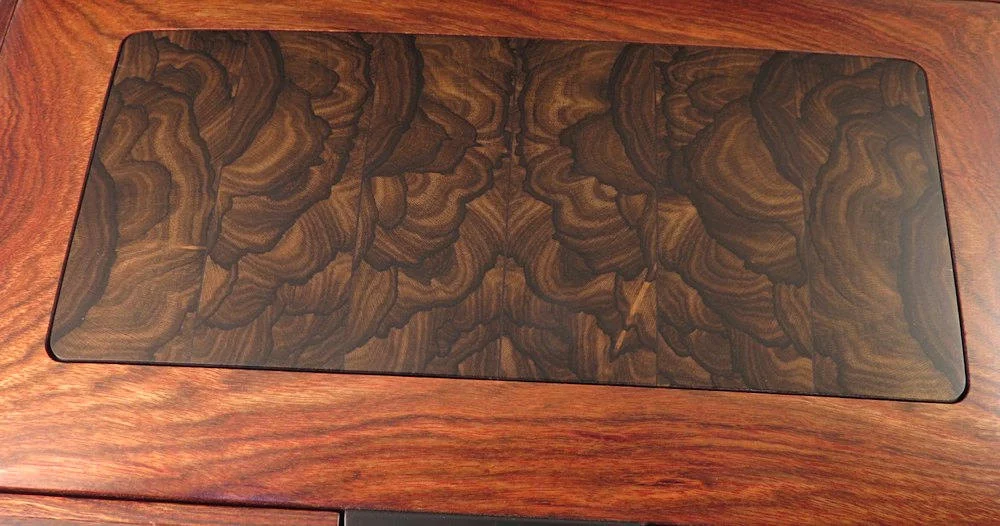 Ziricote in Chechen wood box closeup