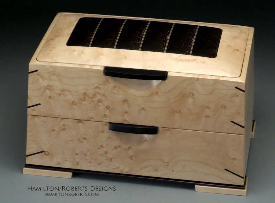 Black Palm in Bird's Eye Maple wood box