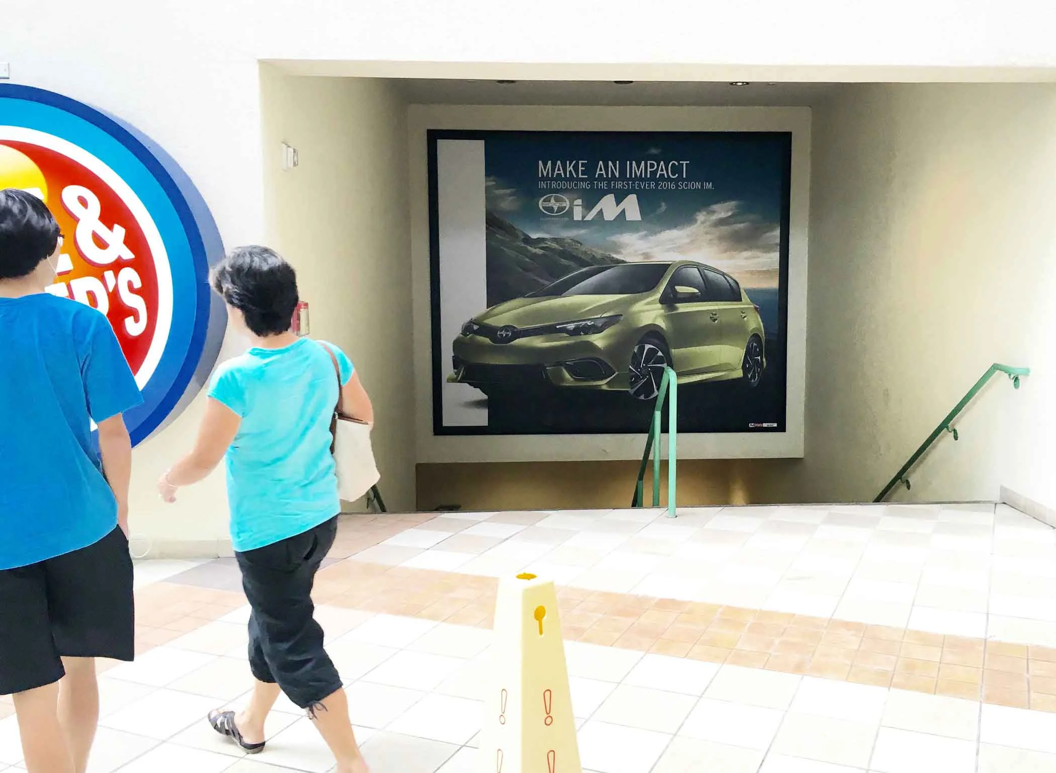 Mall Frames