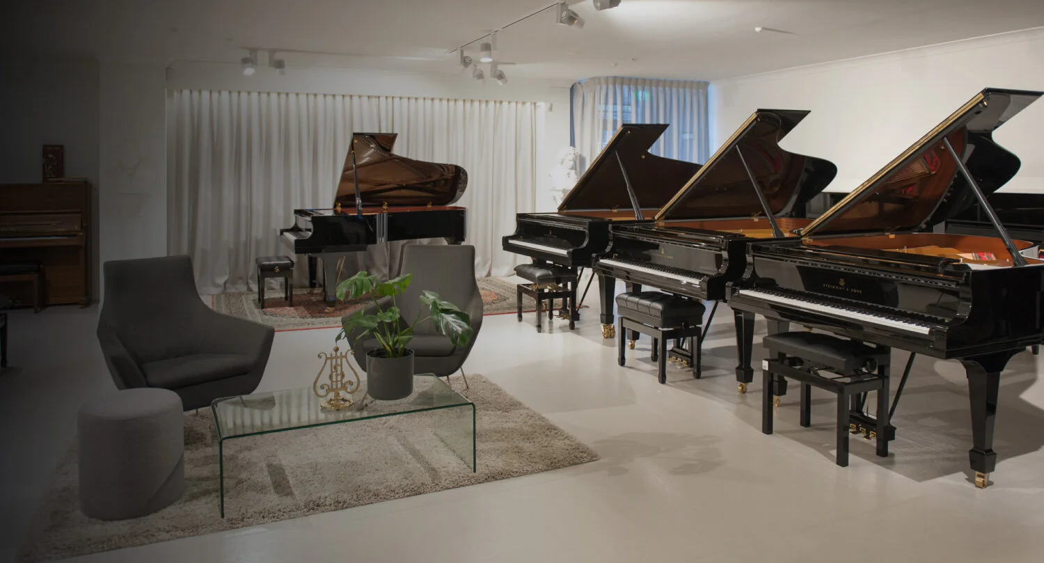 LE_Piano_Showroom-web.jpg