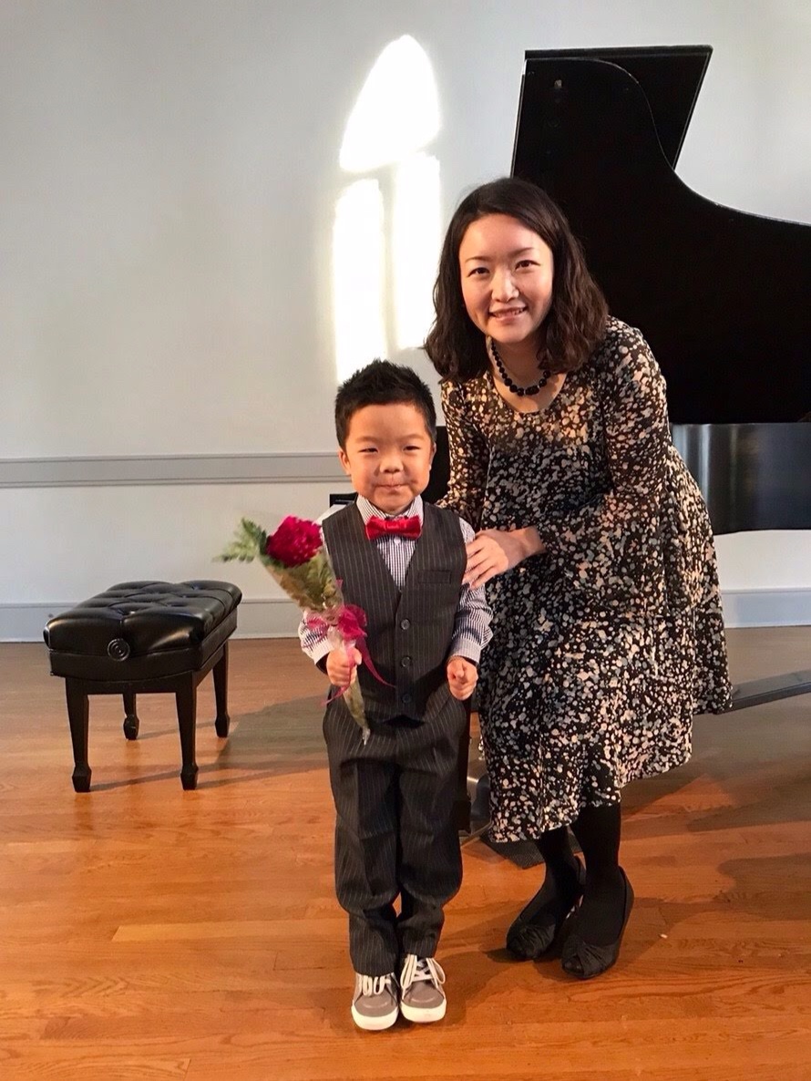 piano teacher for 5 years old .jpg