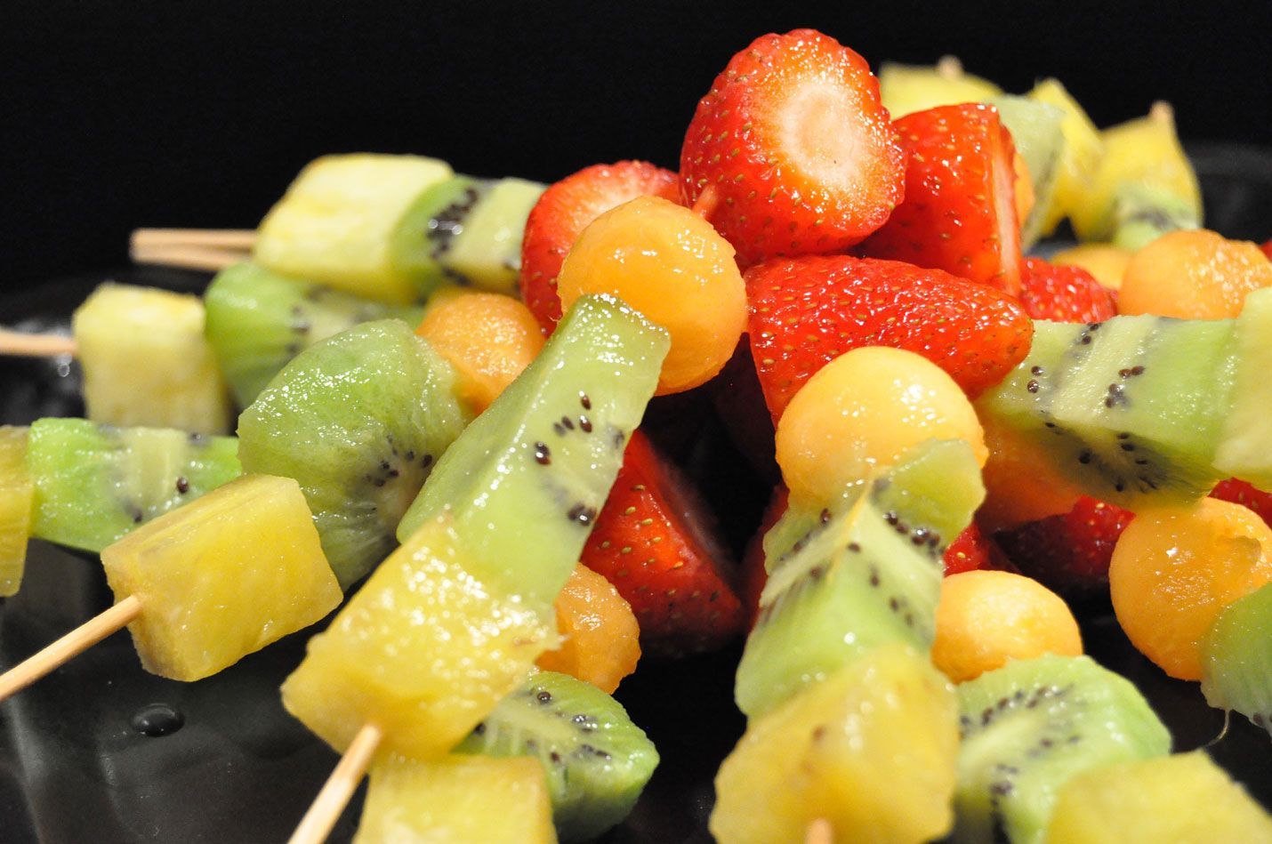 BROCHETA DE FRUTAS.jpg