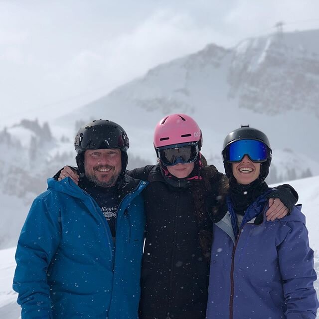 Why I #sharewinter? Because even after 13+ years, I still love getting to rip around the mountain with my long time mogul coach @robertpday who came to visit!&nbsp;&nbsp;To me, skiing is a life long passion and has taught me more hard work, joy, dedi