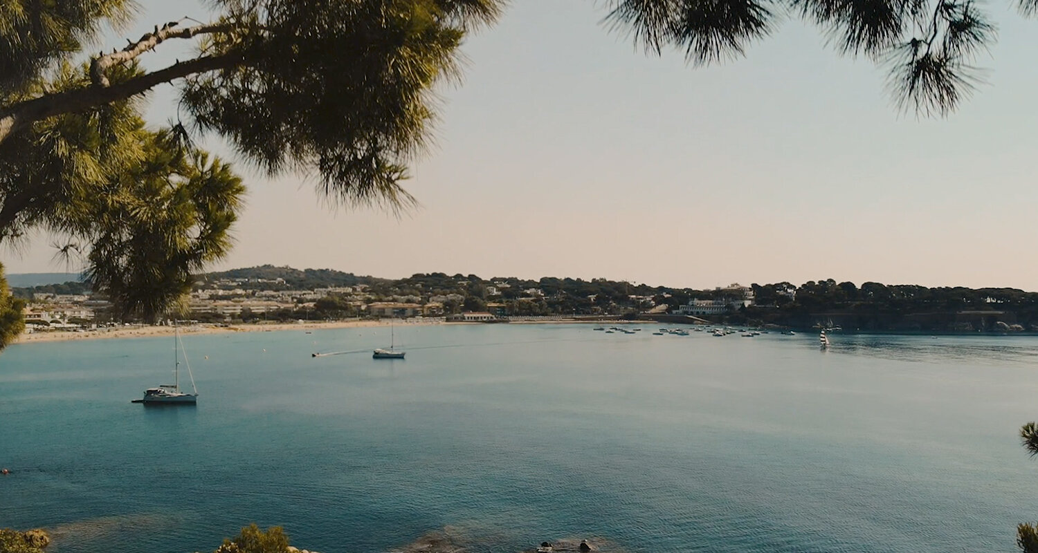 ALABRIGA: BEACH CLUB