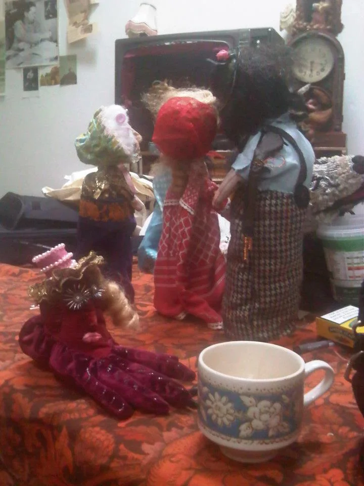 tea with Frida Alvinzi & Raisa Veikkola , London 2010