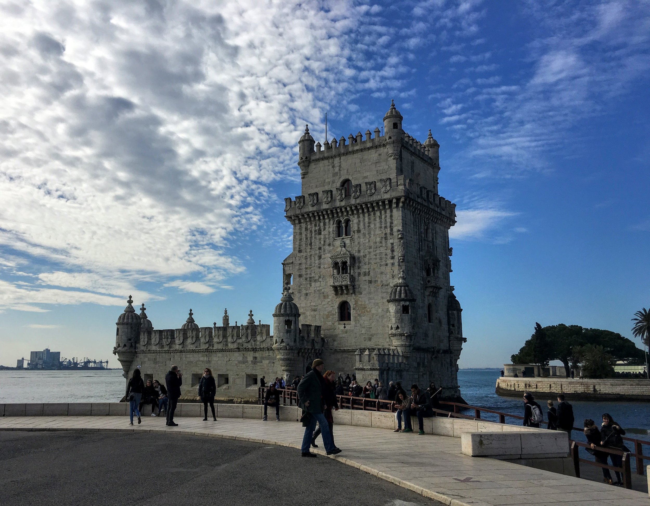 How to Budget for an Affordable Luxury Solo Trip Around the World